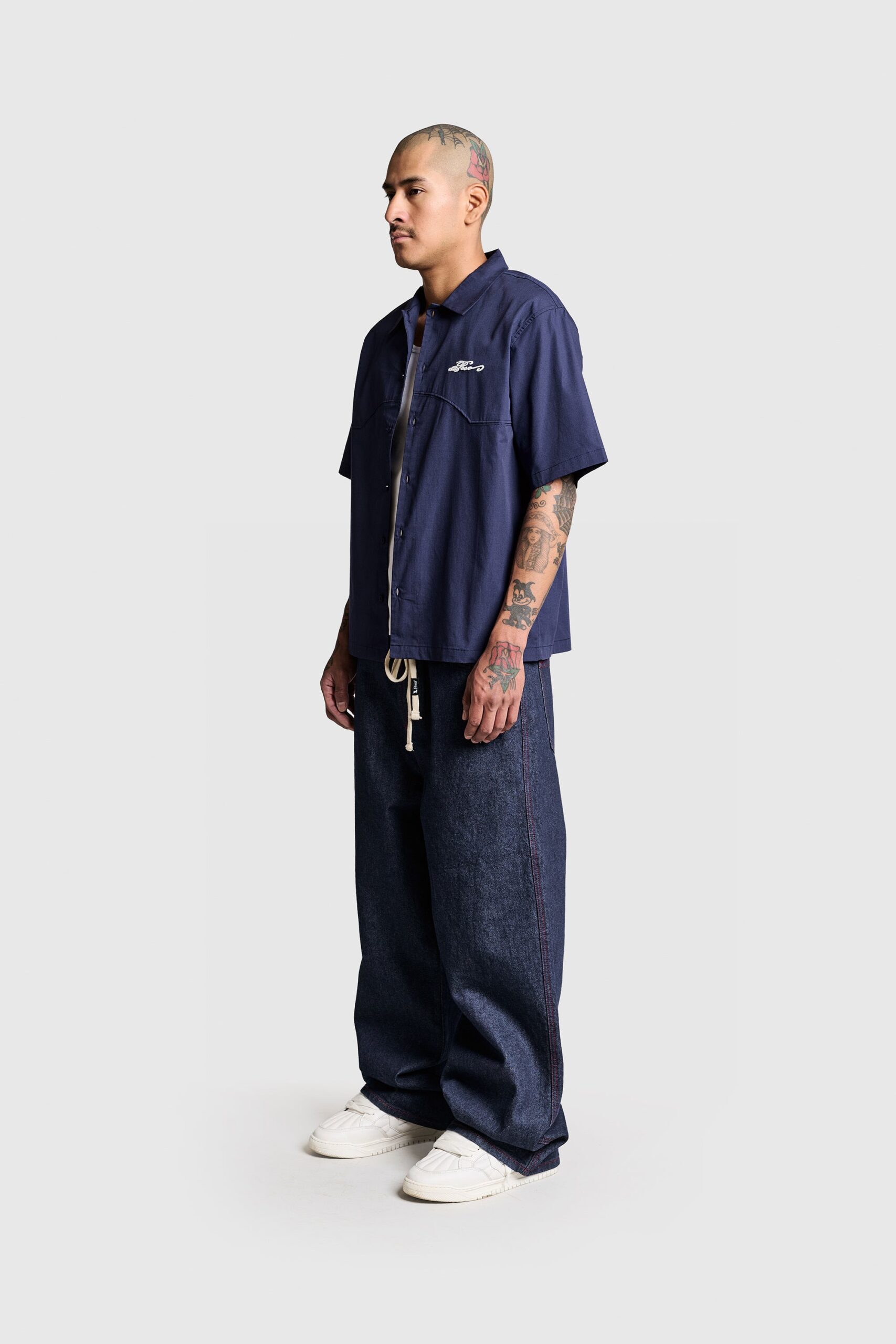 Venozo Contrast Stitch Raw Denim Jeans – Straight Fit Urban Style - Image 2